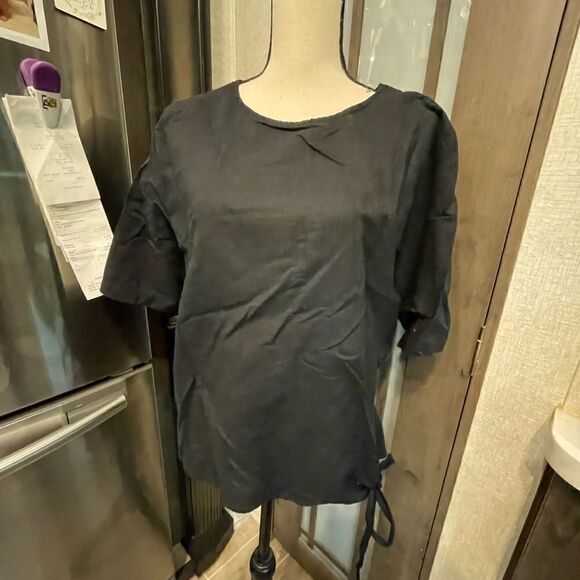 Black Linen Top  - Picture 1 of 4